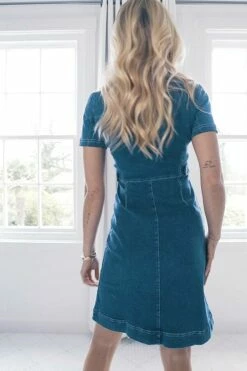 Indigo Blue Short Sleeve Round Neck Zip Front Denim Dress -SOSANDAR Sales 28d3828126e6971c71f9fbffa894c82c81b74339