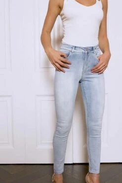 Light Wash Perfect Skinny Jeans -SOSANDAR Sales 83e5e89e0cb29029f5e874a508874502cd6e763f