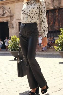 Black Leather Kick Flare Trousers 17 Black Leather Kick Flare Trousers -SOSANDAR Sales c053a4efde25b7b4a4bcf05ff2610feccf68fbb0