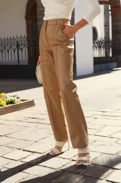 Tan Faux Leather Wide Leg Trousers 18 Tan Faux Leather Wide Leg Trousers -SOSANDAR Sales dd462646dcc96c3045f85cf16bf5844852ef6092