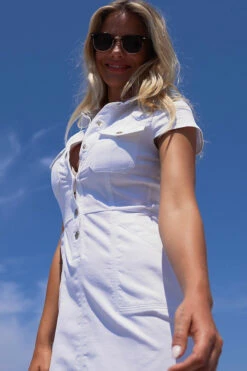 White Popper Front Short Sleeve Stretch Denim Dress 15 White Popper Front Short Sleeve Stretch Denim Dress -SOSANDAR Sales ea9e823a4ec80a4502195691612a08d7f27ef8b6