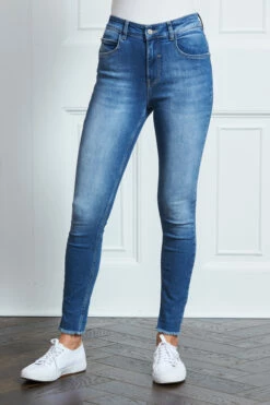 Mid Blue Raw Hem Perfect Skinny Jeans -SOSANDAR Sales s28 ss19or01rd s21bd011 088
