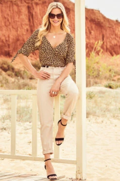 Ecru Girlfriend Jeans -SOSANDAR Sales s40 s20bd008eu s21tw091 039