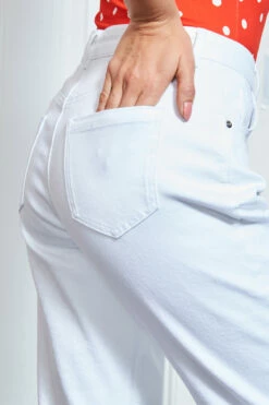 White Denim Slim Leg Mom Jeans 17 White Denim Slim Leg Mom Jeans -SOSANDAR Sales s77 s21tj166 083