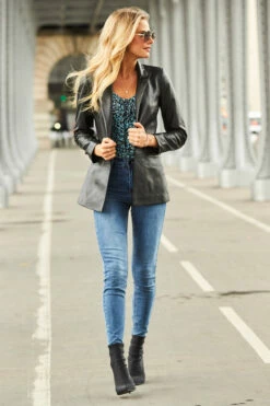 Black Luxe Leather Blazer -SOSANDAR Sales web 210910 sosandarday5paris63027