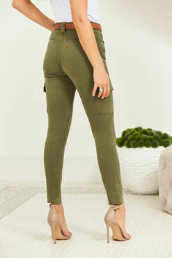 Khaki Green Zip Detail Cargo Skinny Jeans 11 Khaki Green Zip Detail Cargo Skinny Jeans -SOSANDAR Sales web 210302 sosandar hatfield 2 s21dt009be0010 085