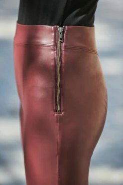Burgundy Leather Look Seam Detail Premium Leggings -SOSANDAR Sales web 21 a19tk115bk a20bp009rd 257