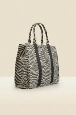 Black & White Geometric Tote Bag -SOSANDAR Sales web 2303 box s23ac041bkwe10 b