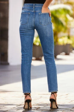 Indigo Blue Embellished Slim Leg Jeans 13 Indigo Blue Embellished Slim Leg Jeans -SOSANDAR Sales web 2304 55 s23bd005be0010 55 258