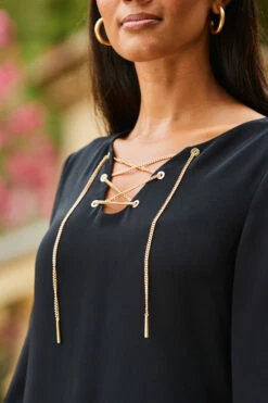 Black Chain Lace Up Shift Dress -SOSANDAR Sales web 2307 60 s23dw205bk0001 60 327