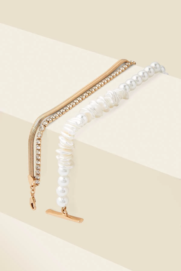 Gold Triple Layer Diamante & Pearl Toggle Detail Necklace 5 Gold Triple Layer Diamante & Pearl Toggle Detail Necklace - Image 3