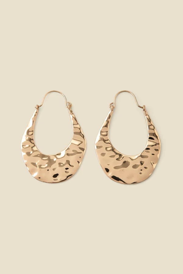 Gold Hammered Oval Hoop Earrings 5 Gold Hammered Oval Hoop Earrings - Image 3