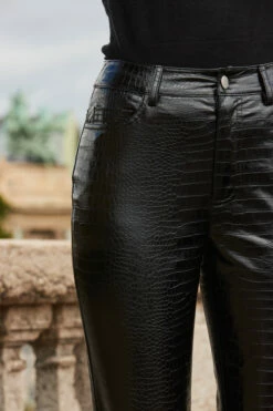 Black Croc Faux Leather Straight Leg Trousers -SOSANDAR Sales web 2308 73 a23bp010bk0001 73 214