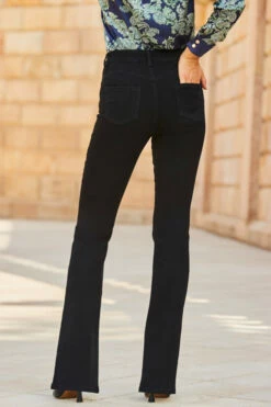Black Sculpting Kick Flare Jeans 13 Black Sculpting Kick Flare Jeans -SOSANDAR Sales web 2309 06 s20ol001be0003 s23tw080becv02 s23bd012bk0001 06 399 1