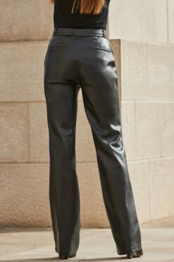 Black Faux Leather Wide Leg Trousers -SOSANDAR Sales web 2309 103 a23ow017bkwe01 s23bp006bk0001 103 294