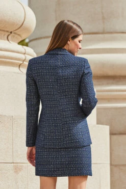Navy Blue Boucle Blazer 11 Navy Blue Boucle Blazer -SOSANDAR Sales web 2309 105 a23ow055be0003 a23sw010be0003 105 215 1