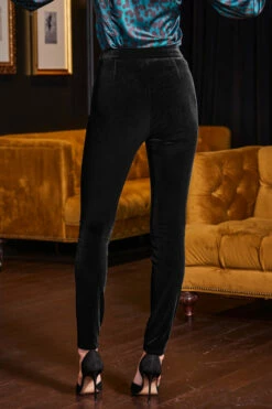 Black Luxe Velvet Leggings 11 Black Luxe Velvet Leggings -SOSANDAR Sales web 2309 187 a23tw067gr0001 a23bv010bk0001 187 185