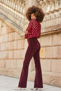 Wine Velvet Kick Flare Jeans 14 Wine Velvet Kick Flare Jeans -SOSANDAR Sales web 2309 22 a23tw109rd0021 a22bd009rd0011 22 078 1