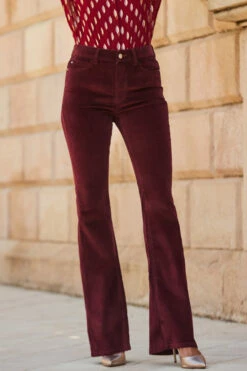 Wine Velvet Kick Flare Jeans 11 Wine Velvet Kick Flare Jeans -SOSANDAR Sales web 2309 22 a23tw109rd0021 a22bd009rd0011 22 280