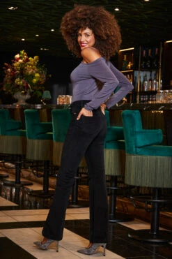 Black Velvet Kick Flare Jeans 11 Black Velvet Kick Flare Jeans -SOSANDAR Sales web 2309 242 a23tj035mc0004 242 050 1