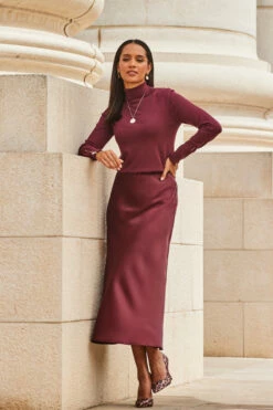 Burgundy Satin Midi Skirt -SOSANDAR Sales web 2309 90 s23sw029rd0004 90 181