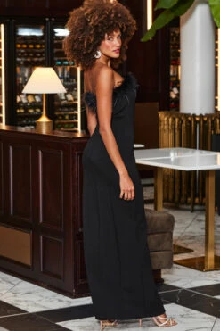 Black Split Detail Feather Trim Jersey Maxi Dress 11 Black Split Detail Feather Trim Jersey Maxi Dress -SOSANDAR Sales web 2310 06 a23dj034bk0001 06 127