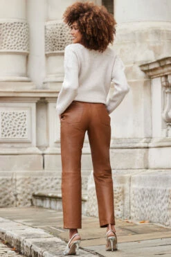 Tan Leather Straight Leg Trousers -SOSANDAR Sales web 2310 20 a22bl020bn0004 a20tk067bn0003 20 109