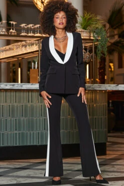 Black Contrast Shawl Collar Blazer -SOSANDAR Sales web 2310 27 a23bw054bk0001 a23ow065bk0001 27 010 1