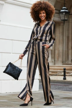 Black Gold Stud Detail Quilted Cross Body Bag 15 Black Gold Stud Detail Quilted Cross Body Bag -SOSANDAR Sales web 2310 36 a23bw058bkst01 a23tw104bkst01 36 049 2