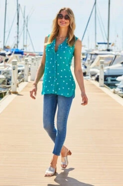 Mid Blue Cropped Perfect Skinny Jeans 14 Mid Blue Cropped Perfect Skinny Jeans -SOSANDAR Sales web 28 s22tw085grsp01 s22bd200be0010 002