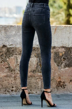 Charcoal Grey Sculpting Skinny Jeans -SOSANDAR Sales web 32 a19ol004pk0020 s22tk617pk0020 a21bd095gy0001 364