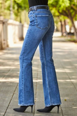 Mid Blue Raw Hem Kick Flare Jeans -SOSANDAR Sales web 34 a22bd015be0010 s22ow024rd0017 277