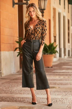 Leopard Print Faux Wrap Jersey Top -SOSANDAR Sales web 47 s20tj265bran 210